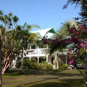 4* Couette-café Lava Tree Tropic